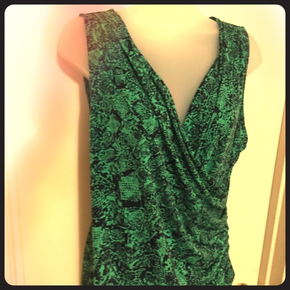 Sophia Tops - Sexy, sleeveless drape front top